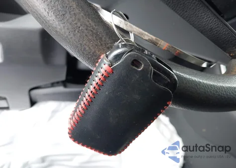 2019 Toyota Rav4 Xle z USA, uszkodzony, nr VIN 2T3P1RFV0KW036983